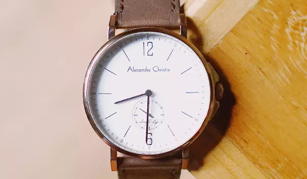 quartz watch movement